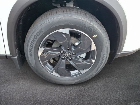 New 2026 Nissan Rogue SV image 4