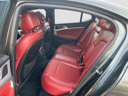 Used 2023 Genesis G70 3.3T w/ Sport Prestige Package image 26