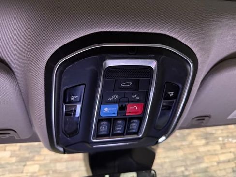Used 2022 Jeep Wagoneer Series III w/ Premium Group I AWD/4WD image 30