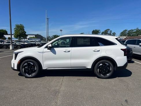 New 2026 Kia Sorento EX w/ EX Premium Package AWD/4WD image 4