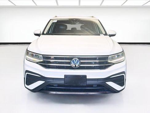Used 2024 Volkswagen Tiguan Wolfsburg Edition AWD/4WD image 2