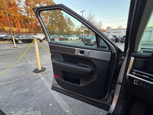 Used 2025 Hyundai Santa Fe SEL image 20