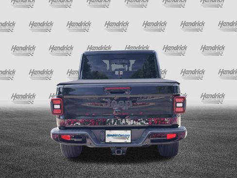 Used 2022 Jeep Gladiator Overland AWD/4WD image 8