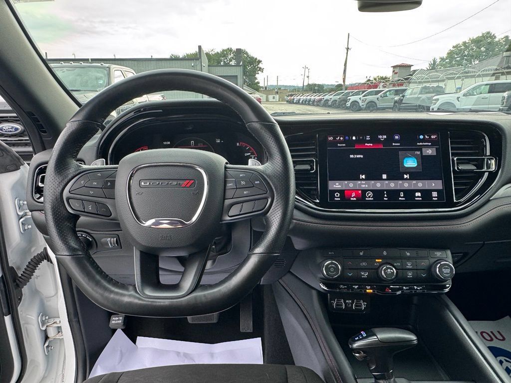 Used 2025 Dodge Durango GT AWD/4WD image 23