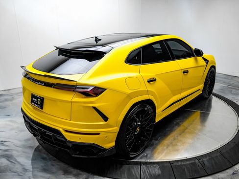 Used 2021 Lamborghini Urus image 16