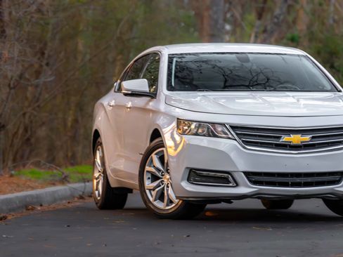 Used 2019 Chevrolet Impala LT image 27