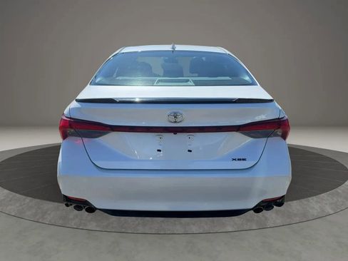Used 2019 Toyota Avalon XSE w/ All Weather Liner Package FWD image 6