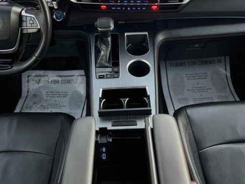 Used 2021 Toyota Sienna XSE w/ XSE Plus Package image 14