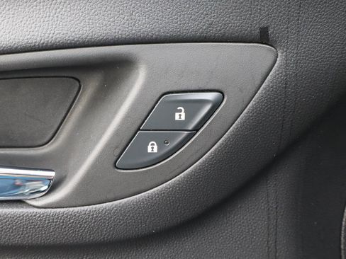 Used 2024 Chevrolet Equinox LT AWD/4WD image 15