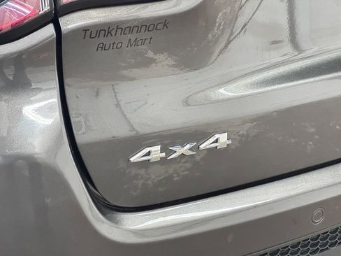 Certified 2023 Jeep Compass Limited image 16