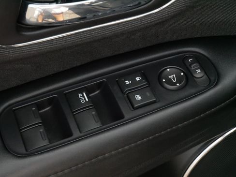 Used 2021 Honda HR-V EX image 19