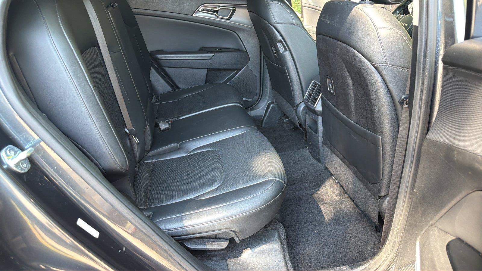 Used 2023 Kia Sportage SX FWD image 13
