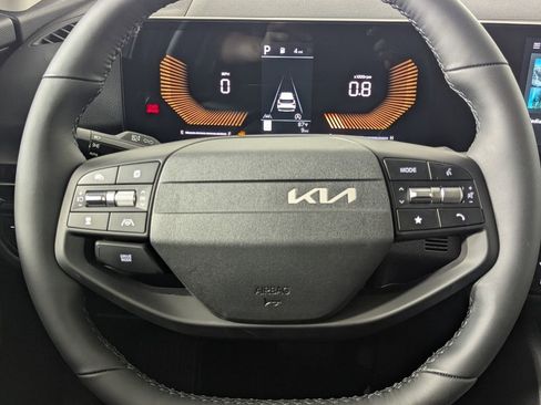 New 2026 Kia Sportage EX w/ EX Panorama Roof Package FWD image 17
