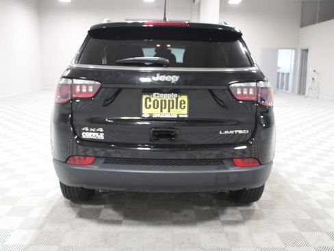 Used 2025 Jeep Compass Limited image 10