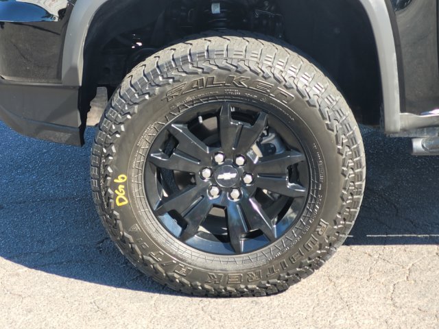 Used 2021 Chevrolet Colorado ZR2 w/ ZR2 Midnight Special Edition AWD/4WD image 11