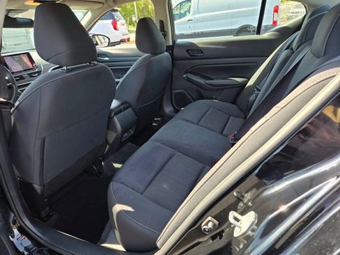 Used 2025 Nissan Altima 2.5 SV FWD image 11