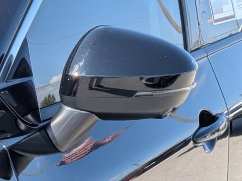 Used 2021 Nissan Rogue SV image 8