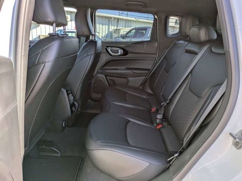 New 2026 Jeep Compass Latitude image 14