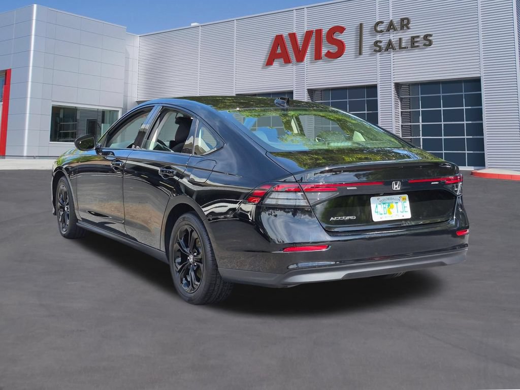 Used 2025 Honda Accord SE image 9