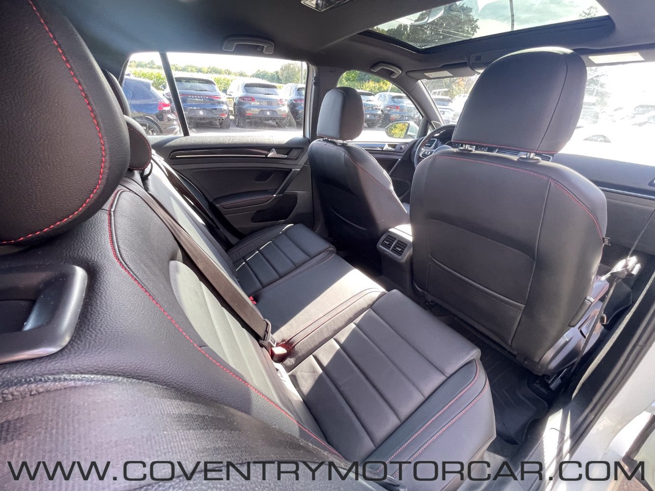 Used 2017 Volkswagen GTI SE FWD image 30