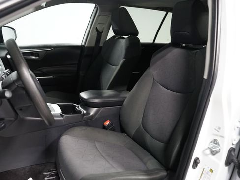 Certified 2024 Toyota RAV4 XLE image 27