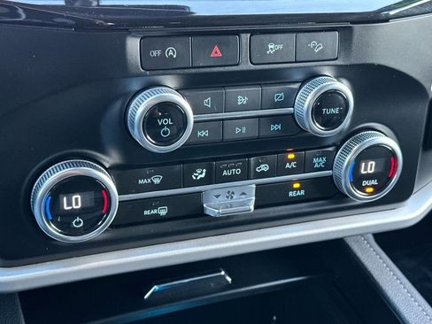 Certified 2024 Ford Expedition Max XLT image 22