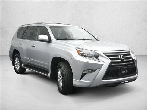 Used 2016 Lexus GX 460 w/ Premium Package image 4