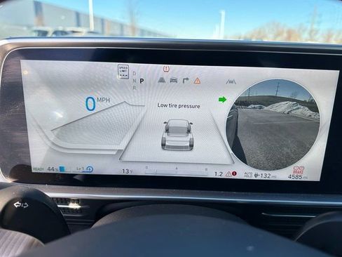 Used 2023 Hyundai Ioniq 6 Limited image 31