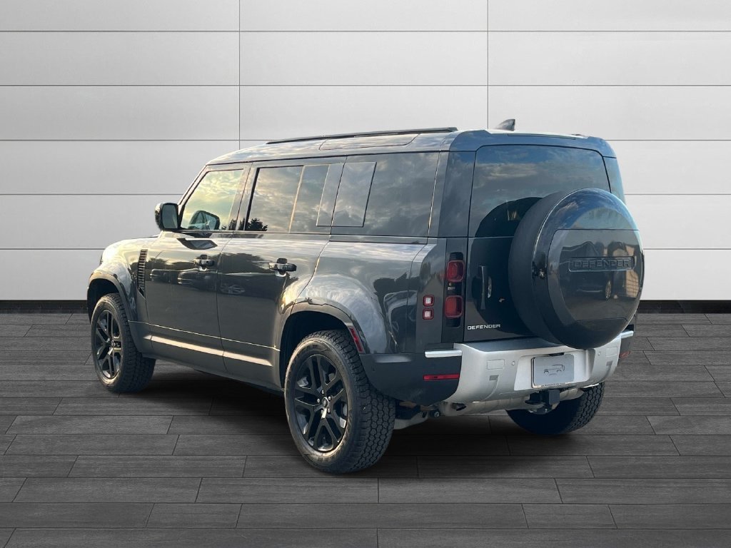 Certified 2025 Land Rover Defender 110 S AWD/4WD image 3