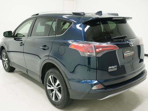 Used 2018 Toyota RAV4 XLE w/ Plus Extra Value Package FWD image 6