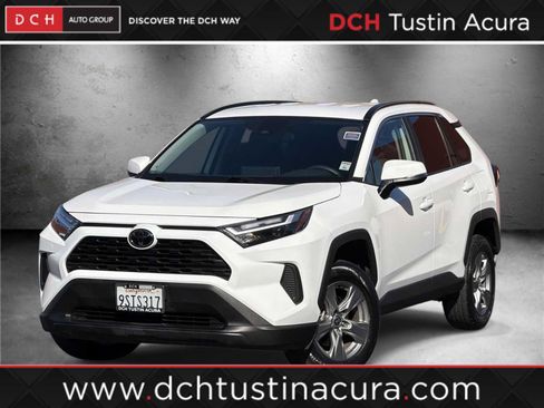 Used 2025 Toyota RAV4 XLE FWD image 1