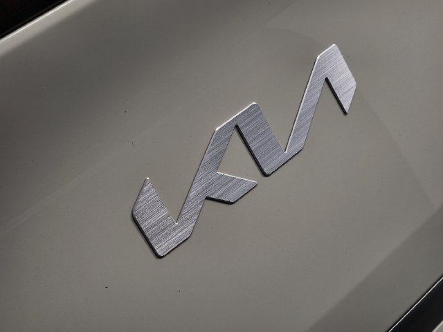 Used 2024 Kia EV6 Wind AWD/4WD image 9