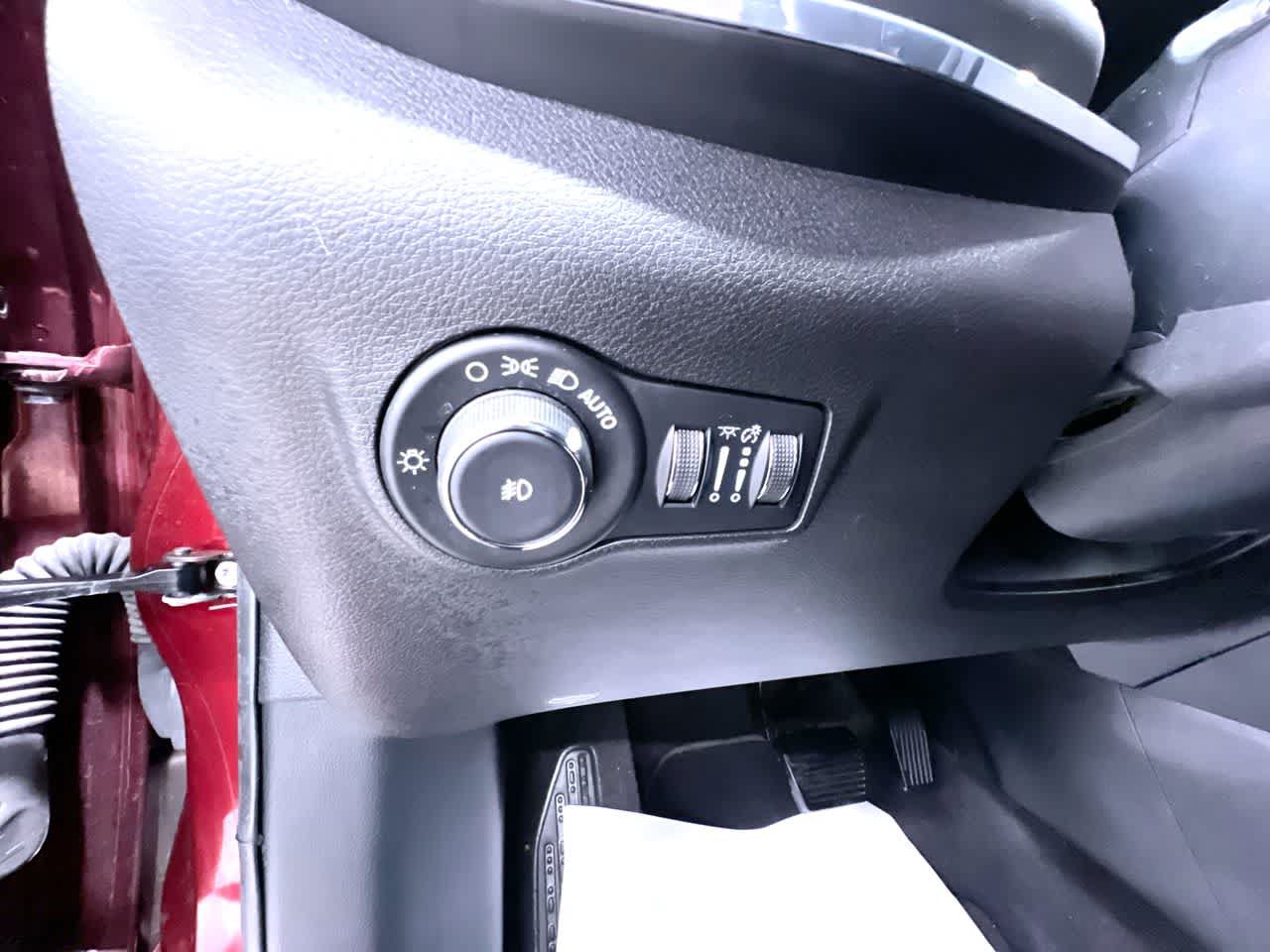 Used 2022 Jeep Compass High Altitude AWD/4WD image 16