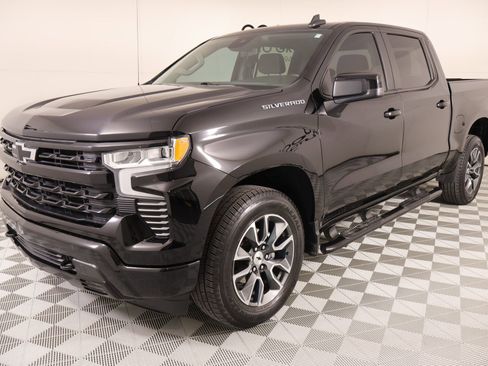 Used 2023 Chevrolet Silverado 1500 RST RWD image 9
