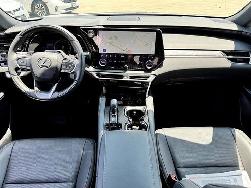 Used 2023 Lexus RX 350 Premium image 33