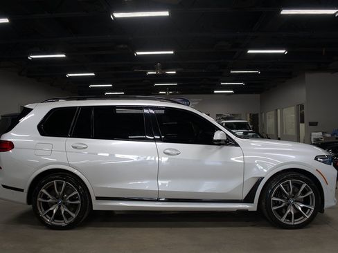 Used 2022 BMW X7 M50i AWD/4WD image 6