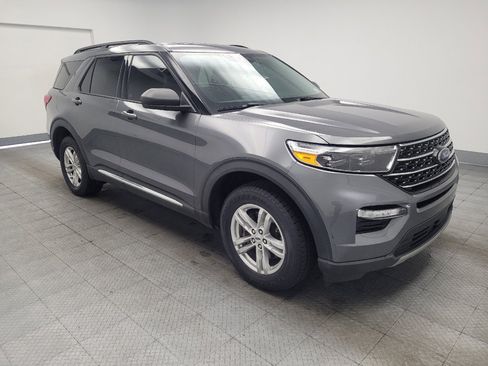 Used 2023 Ford Explorer XLT w/ Equipment Group 202A AWD/4WD image 13