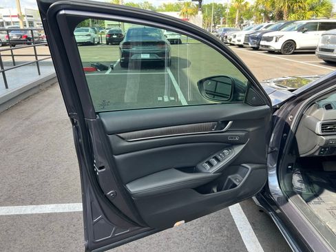 Used 2022 Honda Accord Touring image 23