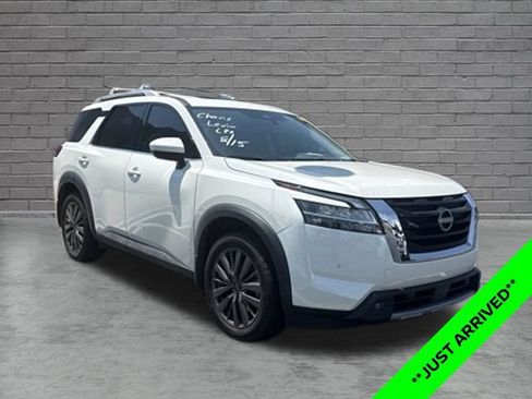 Certified 2022 Nissan Pathfinder SL w/ SL Premium Package AWD/4WD image 1