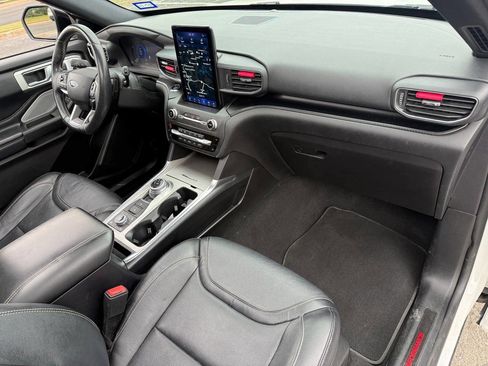 Used 2020 Ford Explorer ST w/ ST Street Pack image 12