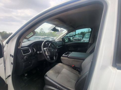 Used 2019 Nissan Titan S RWD image 48