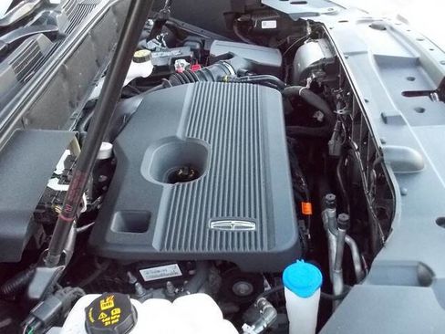 Used 2021 Lincoln Nautilus Reserve image 25