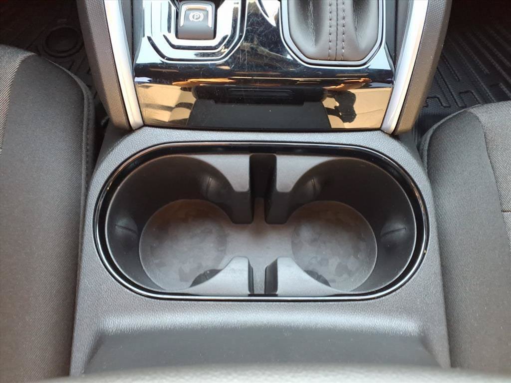 Used 2025 Chevrolet Colorado W/T AWD/4WD image 26