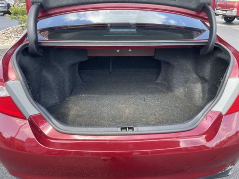 Used 2015 Toyota Camry SE FWD image 33