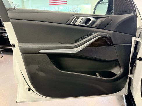 Used 2020 BMW X5 sDrive40i w/ Convenience Package image 37