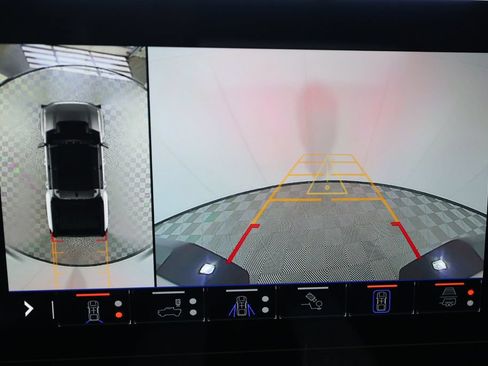 Used 2022 GMC Hummer EV Edition 1 w/ LPO, Illumination Package AWD/4WD image 26