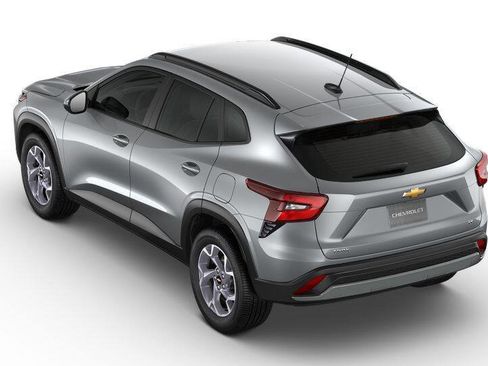 New 2026 Chevrolet Trax LT w/ LT Convenience Package FWD image 28