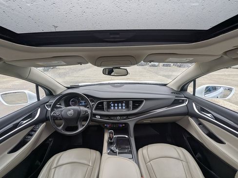 Used 2018 Buick Enclave Essence image 26