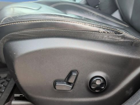 Used 2016 Jeep Cherokee Limited FWD image 10