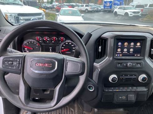 Used 2023 GMC Sierra 1500 Pro w/ Pro Value Package image 8